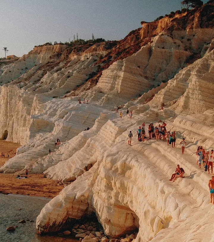 Turistas en viaje en Italia.