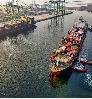 Barco de comercio internacional.