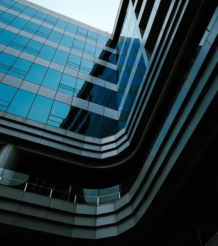 Imagen de ventanas de una edificio.